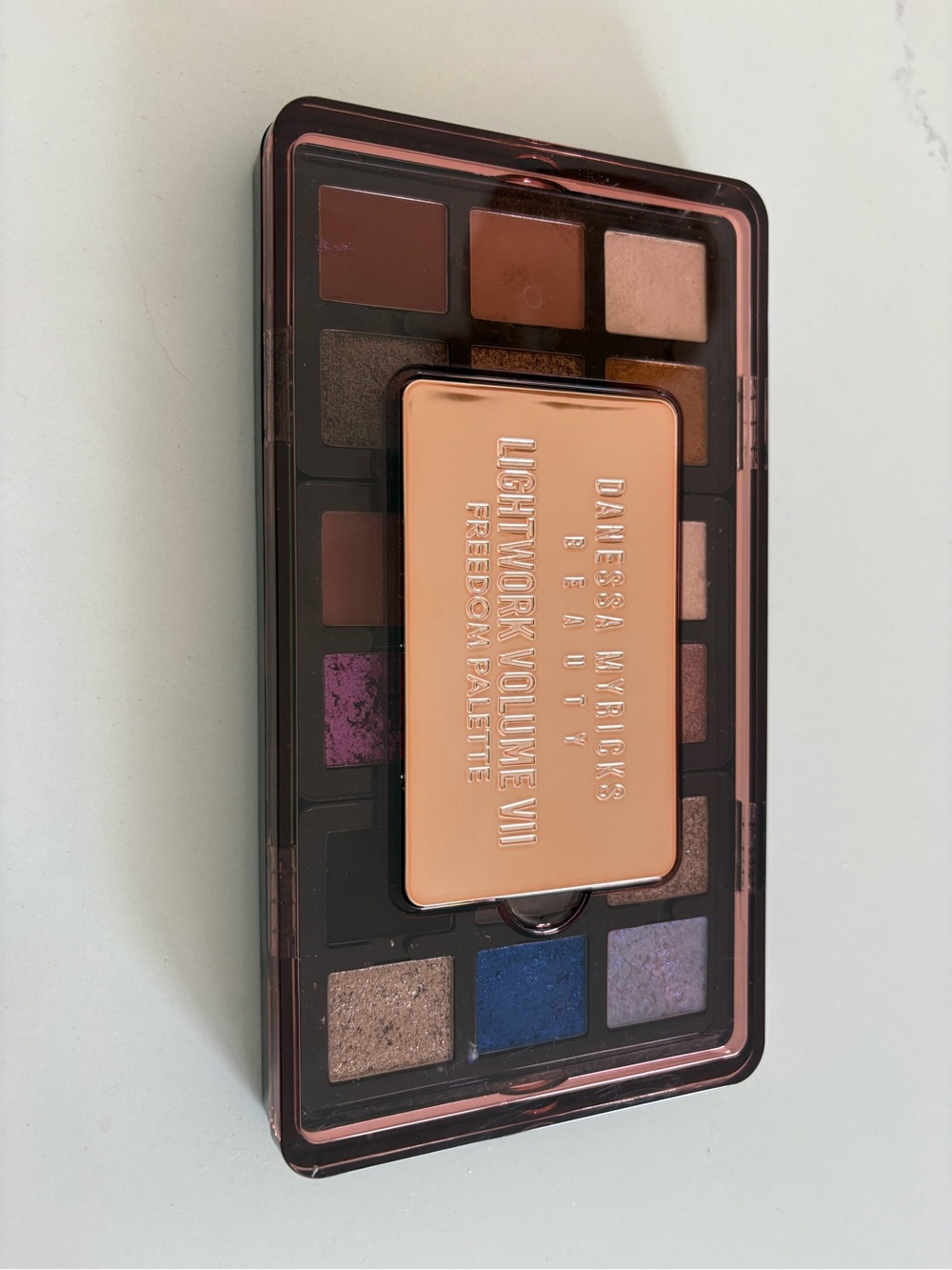 Danessa myricks Lightwork Volume VII eyeshadow Palette - Multi